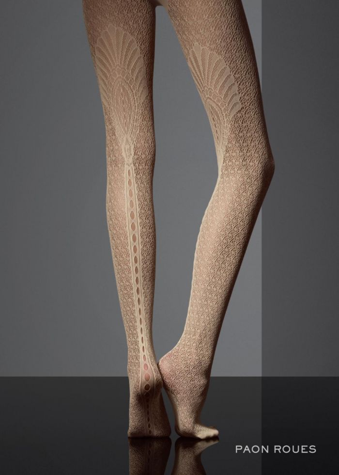 MaxMara Maxmara-ss-2011-4  SS 2011 | Pantyhose Library