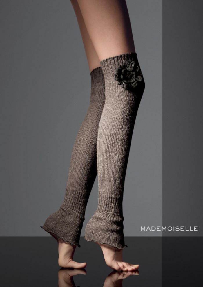 MaxMara Maxmara-fw-2010-5  FW 2010 | Pantyhose Library