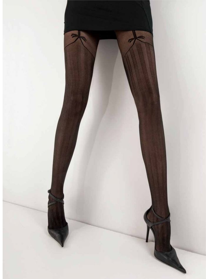 Celeste Stein Celeste-stein-moda-pe-2008-55  Moda PE 2008 | Pantyhose Library