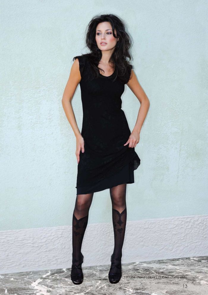 Sarah Borghi Sarah-borghi-ss-2010-15  SS 2010 | Pantyhose Library