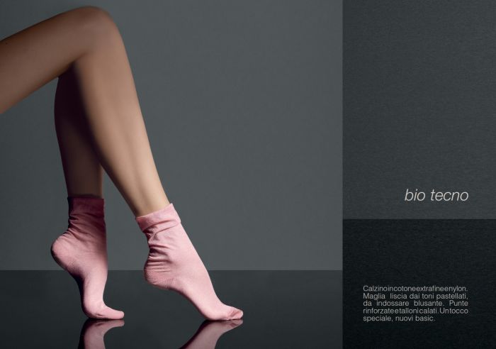 MaxMara Maxmara-ss-2009-20  SS 2009 | Pantyhose Library