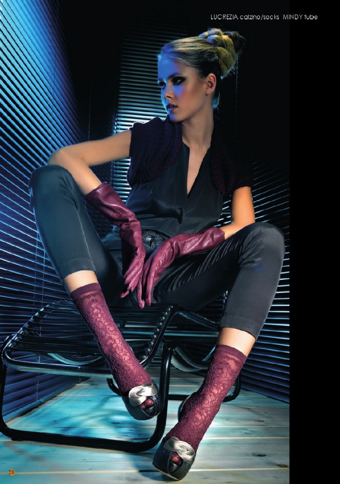 Oroblu Oroblu-legwear-fw-2011.12-22  Legwear FW 2011.12 | Pantyhose Library