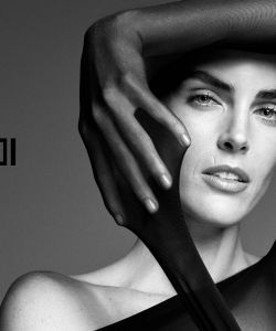 Wolford - SS2018 Hilary Rhoda