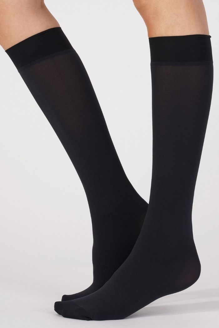 Aristoc Aristoc 80 Denier Opaque Knee Highs Black  Opaques Collections2021 | Pantyhose Library