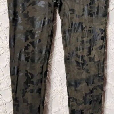 Spanx Faux Leather Camo Leggings Size M Black Olive Full Length Style 20185R