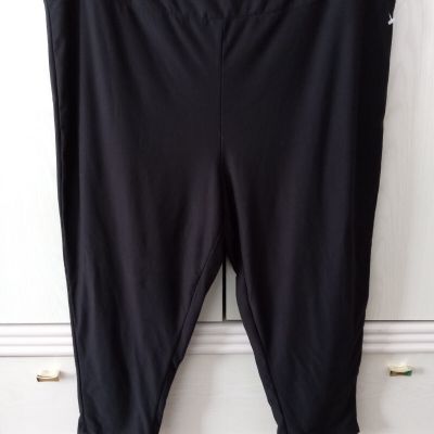 Terra & Sky PLUS Women's High Rise Stretch Capri Leggings Black SIZE 2X(20W-22W)