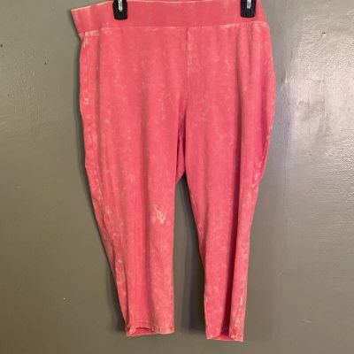 Torrid 3 Cropped Capri Leggings Size 3XL Pink Stone Wash Pull On Stretchy