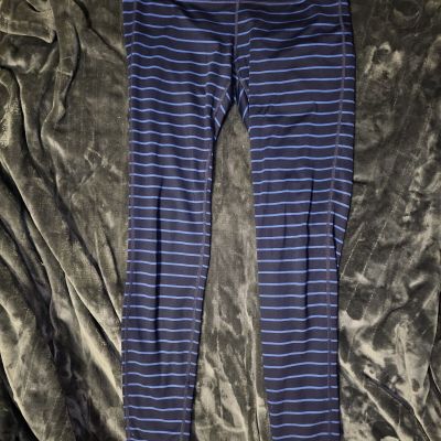 Athleta Admiral Blue Striped Chaturanga Leggings  Size M Workout Style 438414