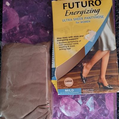 Future Ultra Sheer Mild Large Sheer Pantyhose