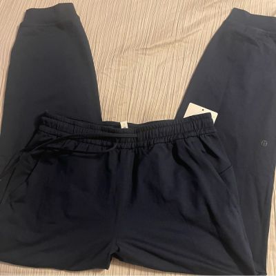 Lululemon soft jersey classic fit MR 7/8 jogger black new with tags size 6