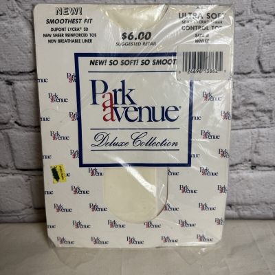 PARK AVENUE Deluxe Collection Ultra Soft Control Top Pantyhose SIZE B White NOS