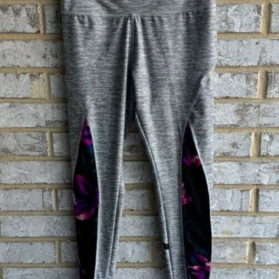 Pink Ultimate Gray High Waist Legging With Floral Mesh Women's Size M.