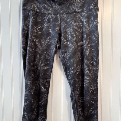 Champion Women's Black Printed Capri Leggings Size M