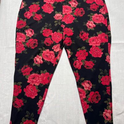 TORRID SZ 5 Leggings Black Large Red Roses Cropped NWT Clip