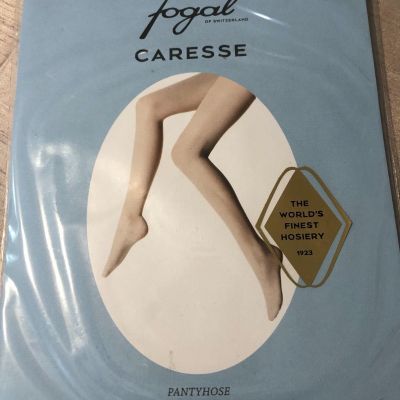 NEW FOGAL OF SWITZERLAND CARESSE 115 SHEER 20 DEN PANTYHOSE 1210 BRAZIL - M