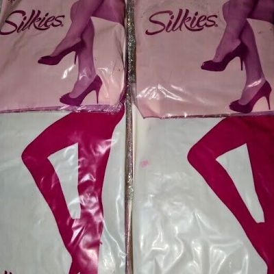 LOT of 4 Silkies Ultra Shapely Perfection Pantyhose Small #110101 NATURAL NUDE