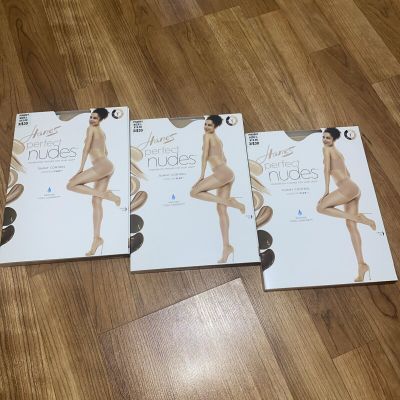 3 Pack Pantyhose  Hanes Perfect Nudes Control Top PN0001  Nude 1 SZ LG NIB