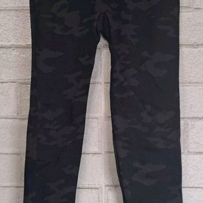 Spanx Athletic Leggings Women's Size S Black Camo Athleisure Yoga Workout Gym