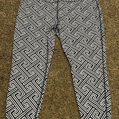 Crown & Ivy Women’s XXL Leggings Black White Stretch A34