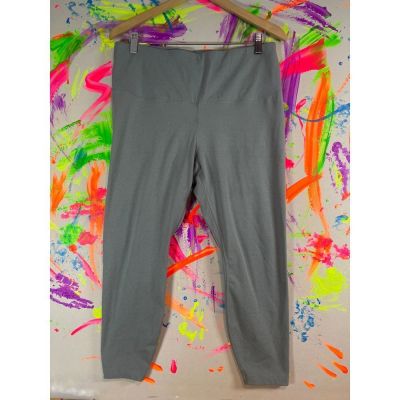 Nike Yoga Dri-Fit Heather Gray 3/4 length leggings - size 1x