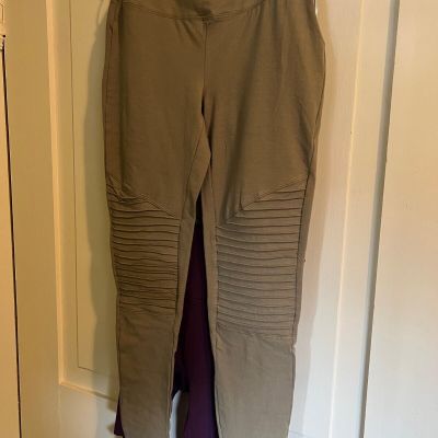 Wholesale Lot of Assorted leggings - 40 pair