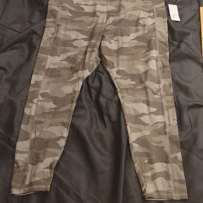 Womens 3X camouflage camo capris green High Rise plus size gift