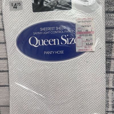 Vintage Queen Size Sheer Light Control Panty Hose Nylon Black Two Plus 201M USA