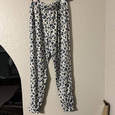 Women’s White Leopard Leggings XL