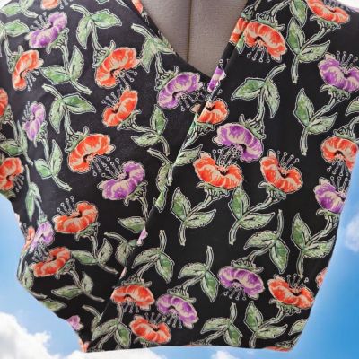 LuLaRoe Leggings Purple And Coral Colored Flowers Size TC