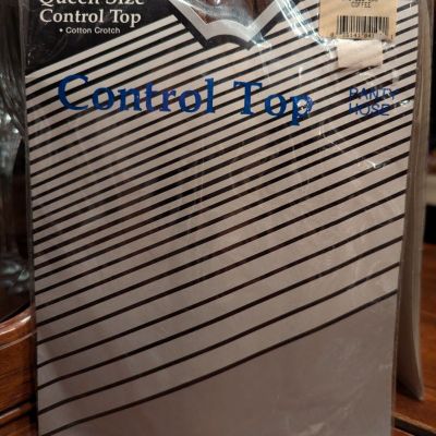 Vintage Queen Size Control Top Panty Hose In Coffee  Up To  6'  & 225 Lbs.  USA