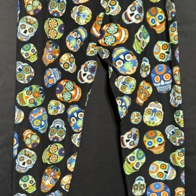 LuLaRoe Black Sugar Skull Print Leggings Size TC Tall & Curvy