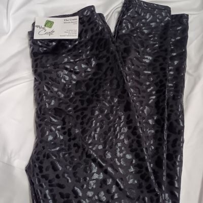 Leggings Size M Black Metallic Leopard Print Skinny Leg Pants NWT Sassy Club