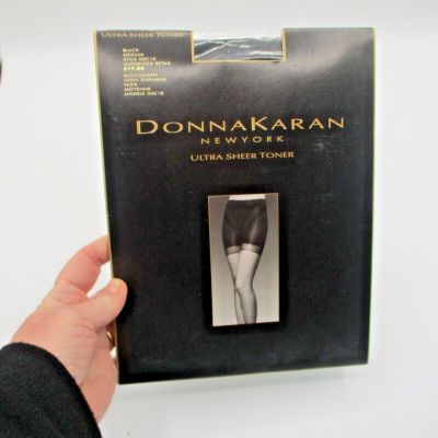 VINTAGE DONNA KARAN BLACK MEDIUM ~ STYLE OOC10 PANTYHOSE ~ NEW MIP!