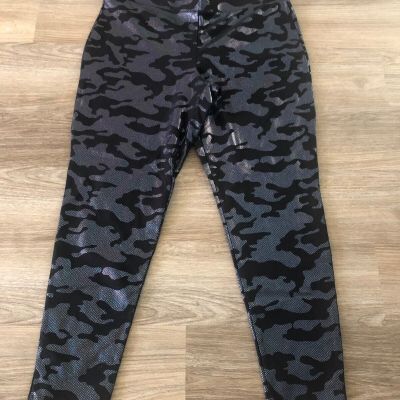 Torrid NWT Premium Legging Size 2X  Metallic Camo  Full Length