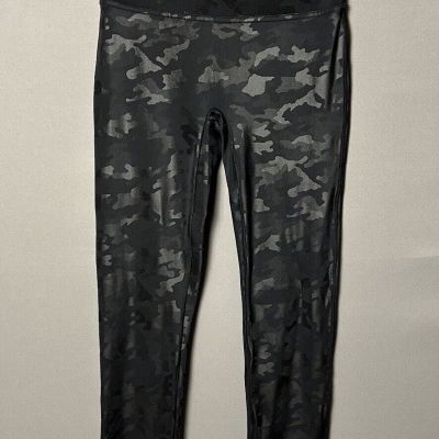 Spanx Leggings Medium Faux Leather Camo Black Power Waistband