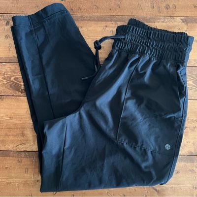 Apana Yoga Pants Size small cropped