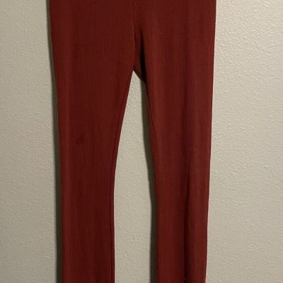 The Range Womens Mass Rib Slit Leggings Medium Burgundy Stretch Pull On READ