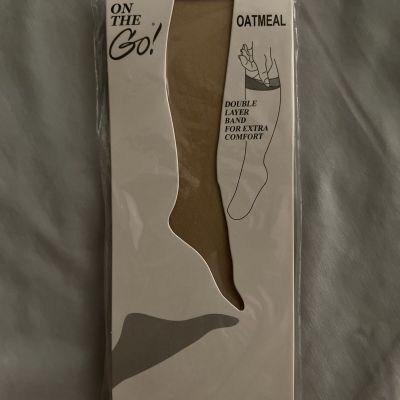 ON THE GO - Size 8 1/2-11 Oatmeal Women's Pantyhose/Hosiery Knee High- NEW