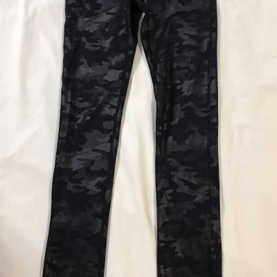 Spanx Leggings Womens Extra Small Black Camo Shiny High Waist