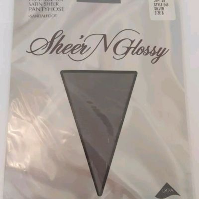 NEW Sheer N Glossy Pantyhose Lycra Control Top Sandalfoot Silver Size B Satin