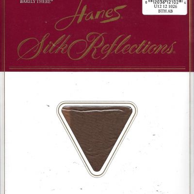 Hanes Silk Reflections Sheer Control Top Pantyhose Sandalfoot Sz AB Barely There