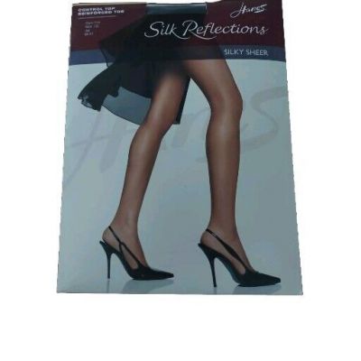 Hanes Pantyhose Jet Black NWT New Size CD Silk Reflections Style 718 Control Top