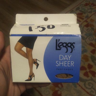 leggs day sheer pantyhose size b nude control top 1 pair dg0004nu