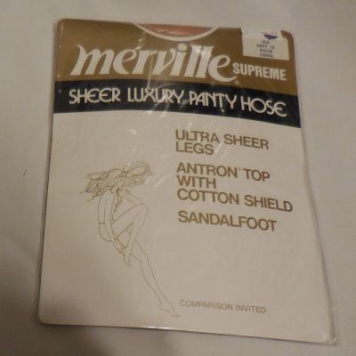 1 Merville Supreme Sheer Luxury Panty Hose size Long color Palm Sandalfoot VTG