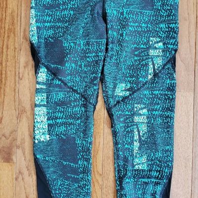 UNDER ARMOUR WOMEN XL HEATGEAR ATHLETIC CROPPED COMPRESSION LEGGINGS GREEN BLACK