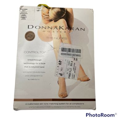 Donna Karan Control Top Tights/Nylons A05 Size Medium