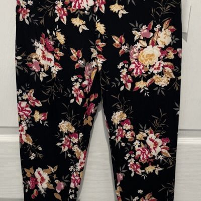 Terra & Sky  Woman's PLUS Black Floral High rise Legging's Size 0X NEW!