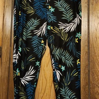 Tropical Themed Capri Workout Leggings Soft Material Woman's 14W