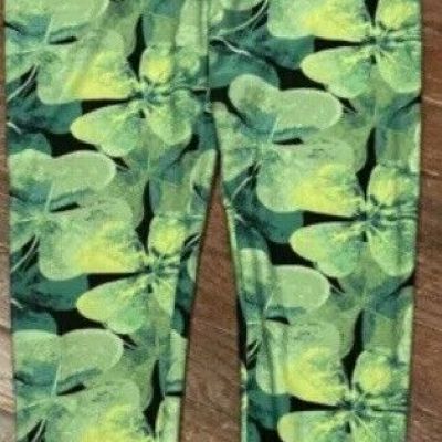 New Lularoe St Patrick TC Sz 12-18. Lt. Green Shamrock Leggings. Buttery Soft