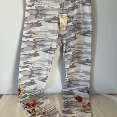 JOHNNY WAS Floral Birds Butterflies Embroidered Camo Sz M Adara Leggings * NWT!